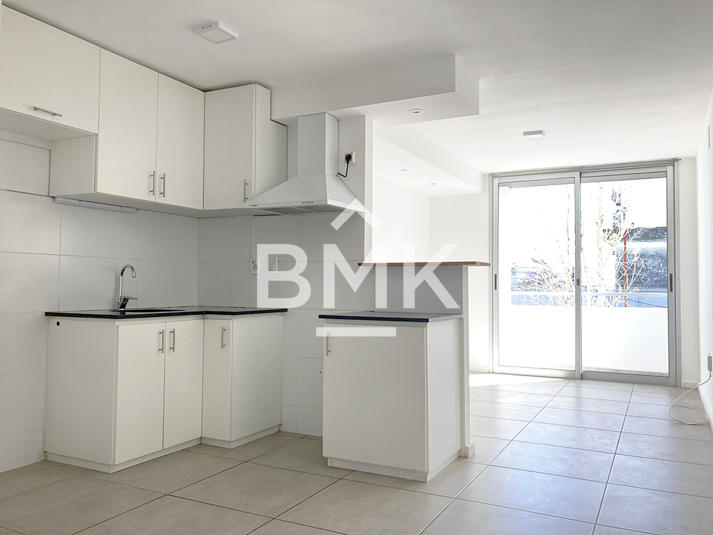 Apartamento 2 Dormitorios - Balcón- Piso 2