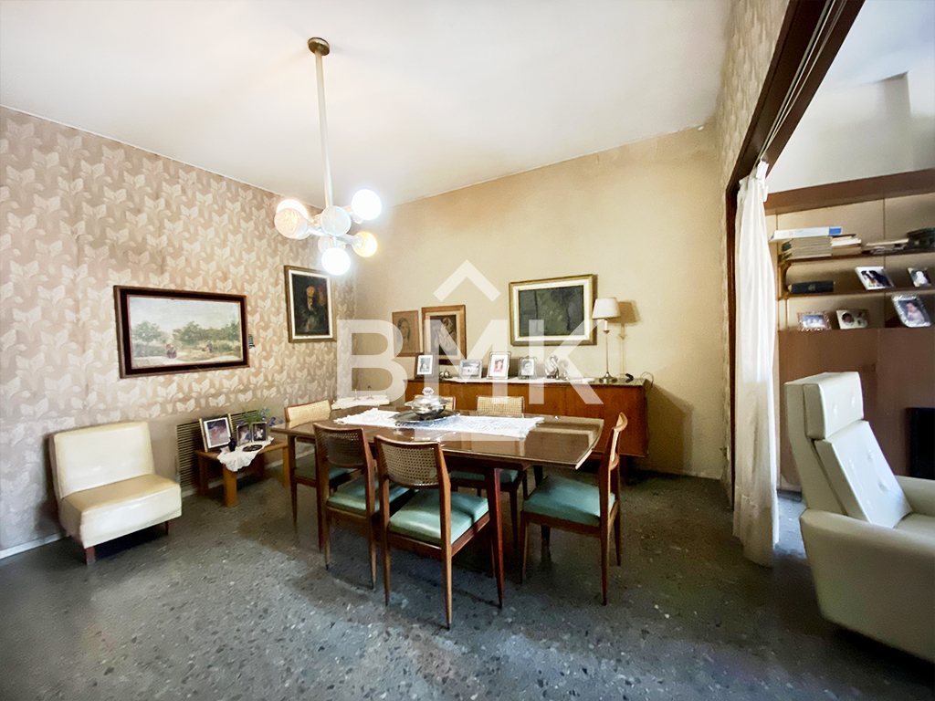 Casa amplia a reciclar Zona Céntrica